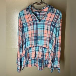 Express plaid, high/low button up Long sleeve.